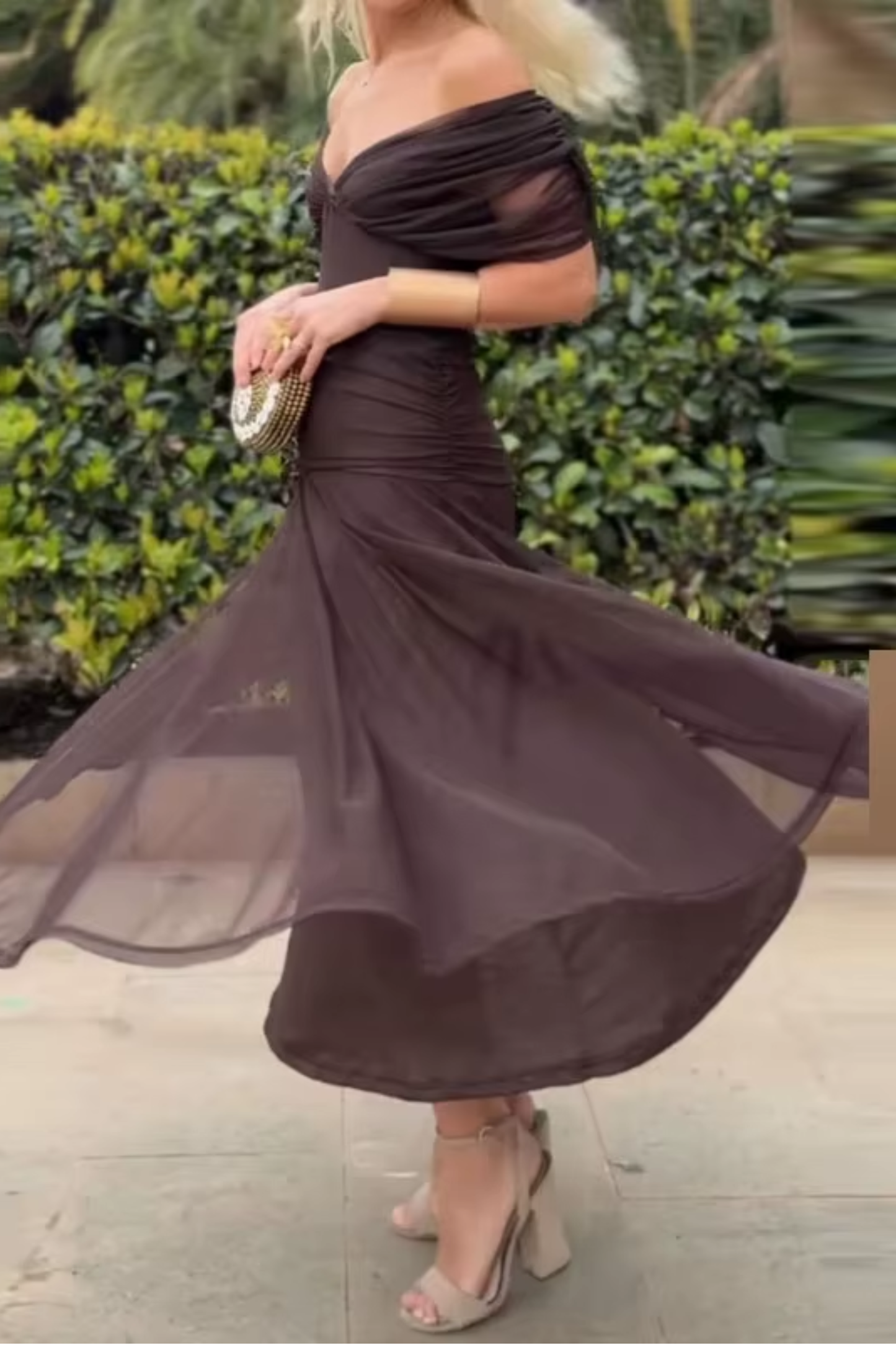 Louise | Elegante vestido largo de fiesta con cuello en V