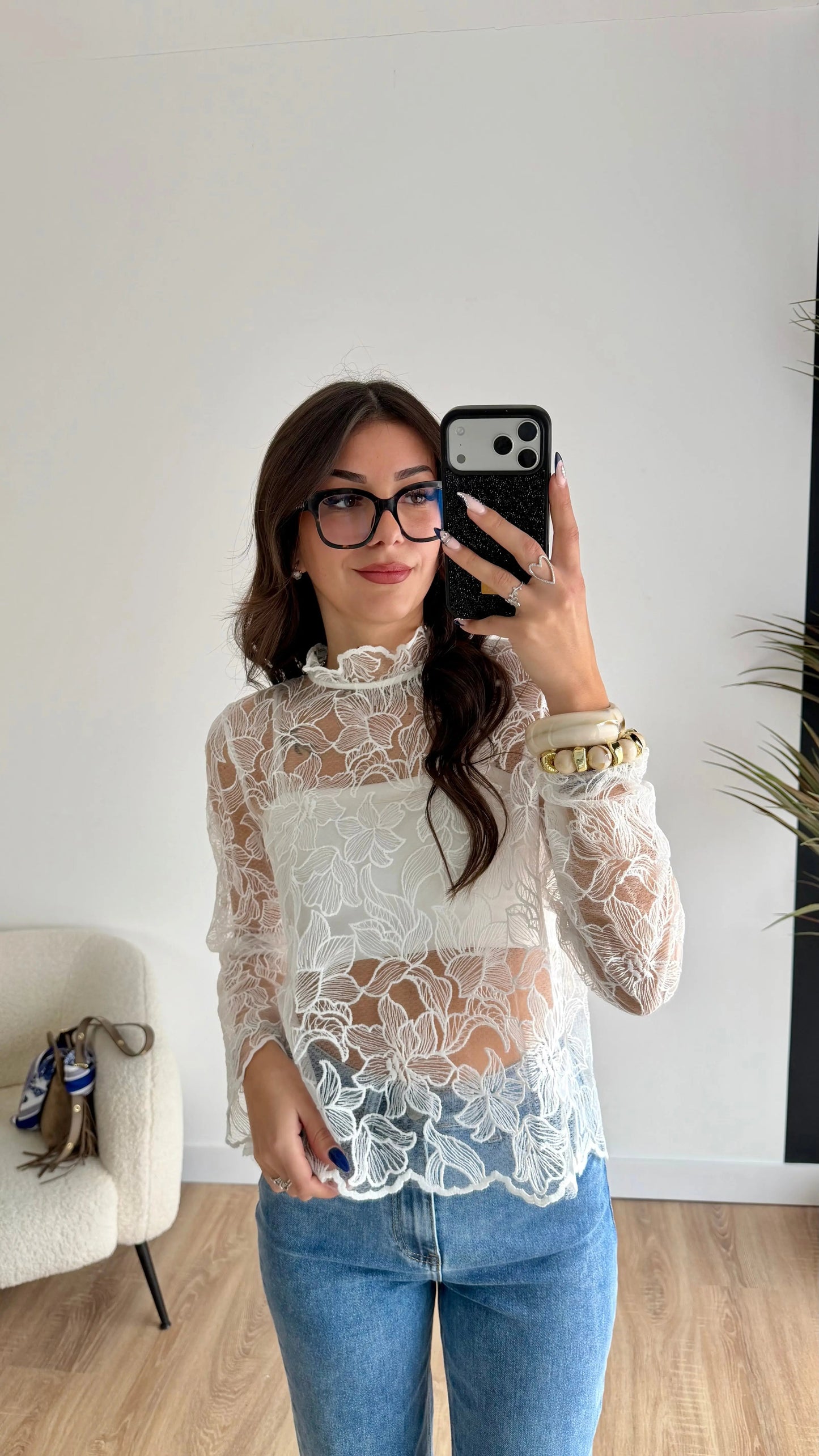 Blusa de encaje blanca