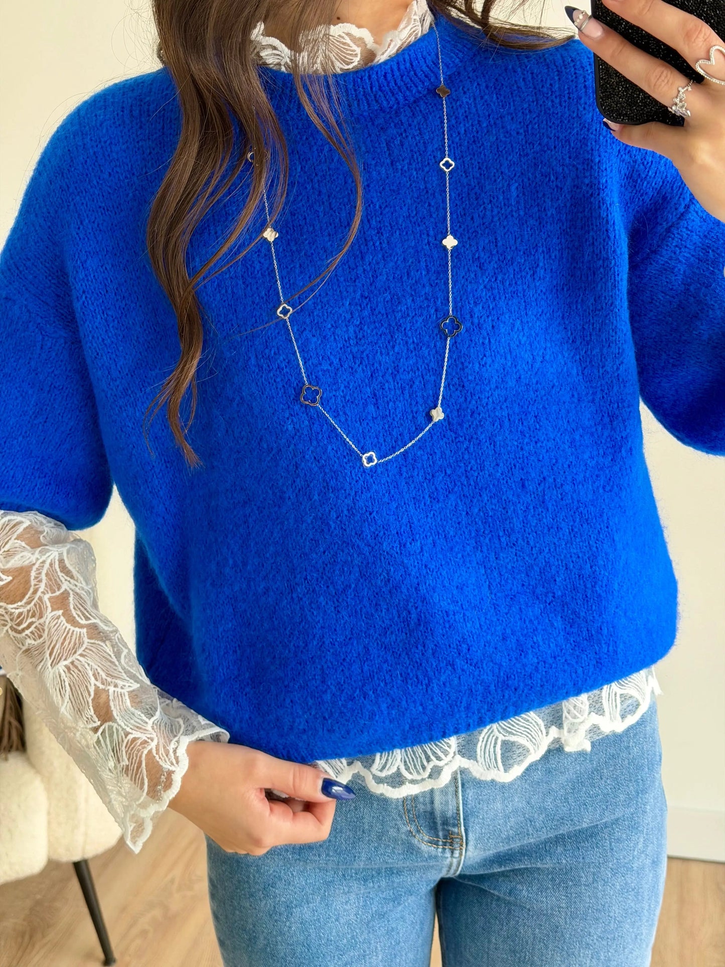 Blusa de encaje blanca