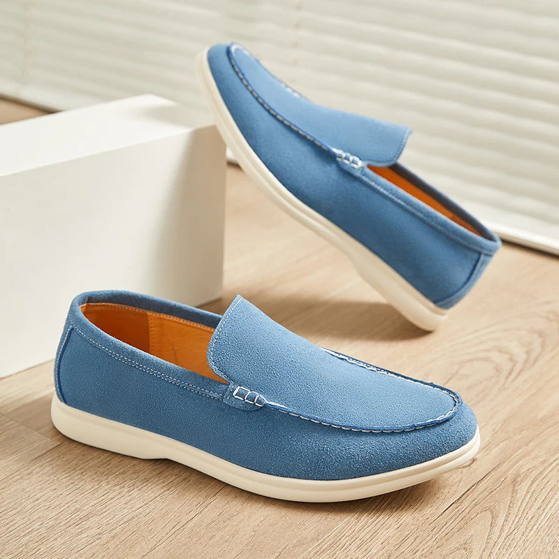 Elegantes mocasines de ante